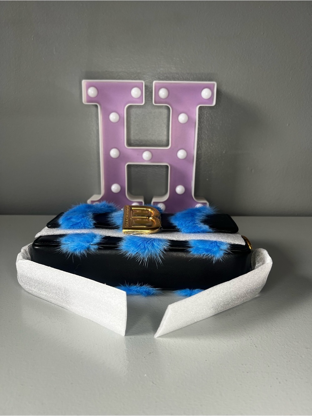 Brandon Blackwood Medium Nia Bag in Black Hard Leather with Blue Mink Fur - Picture 7 of 10